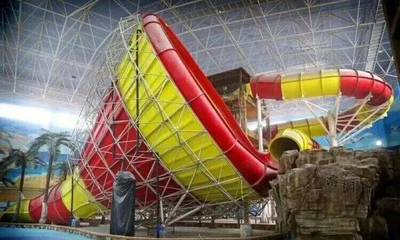 長春交警抬殘疾考生進考場 你的中考我們保駕護航!